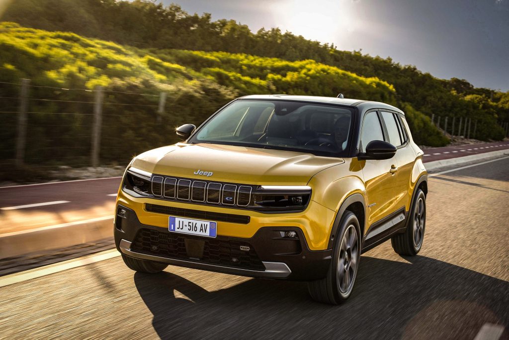 Yeni ve Tamamen Elektrikli “Jeep Avenger”, Paris Otomobil Fuarı’nda Tanıtılacak