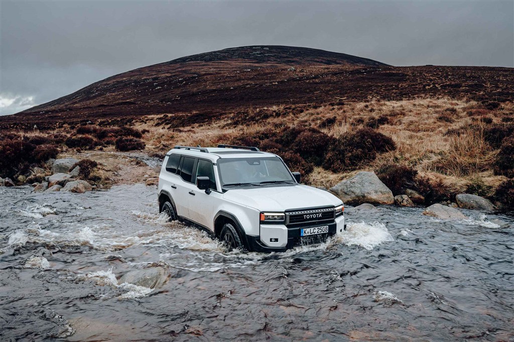 Yeni Toyota Land Cruiser Yeni Nesliyle Maceracı Kimliğini Daha da Güçlendirdi