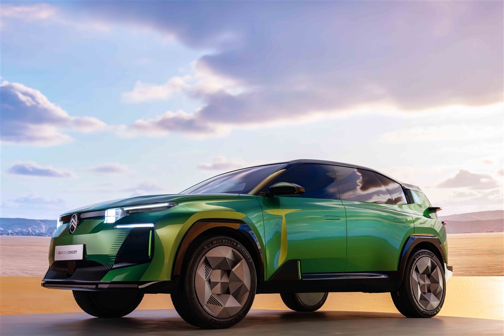 CITROËN C5 AIRCROSS’UN GELECEĞİYLE İLGİLİ İPUÇLARINI 2024 PARİS OTOMOBİL FUAR’INDA GÖSTERDİ!