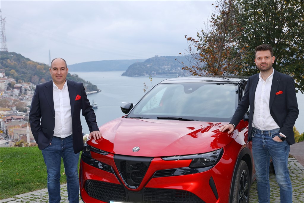 Alfa Romeo’nun Yeni Sportif SUV’u “Junior” Türkiye Yollarında